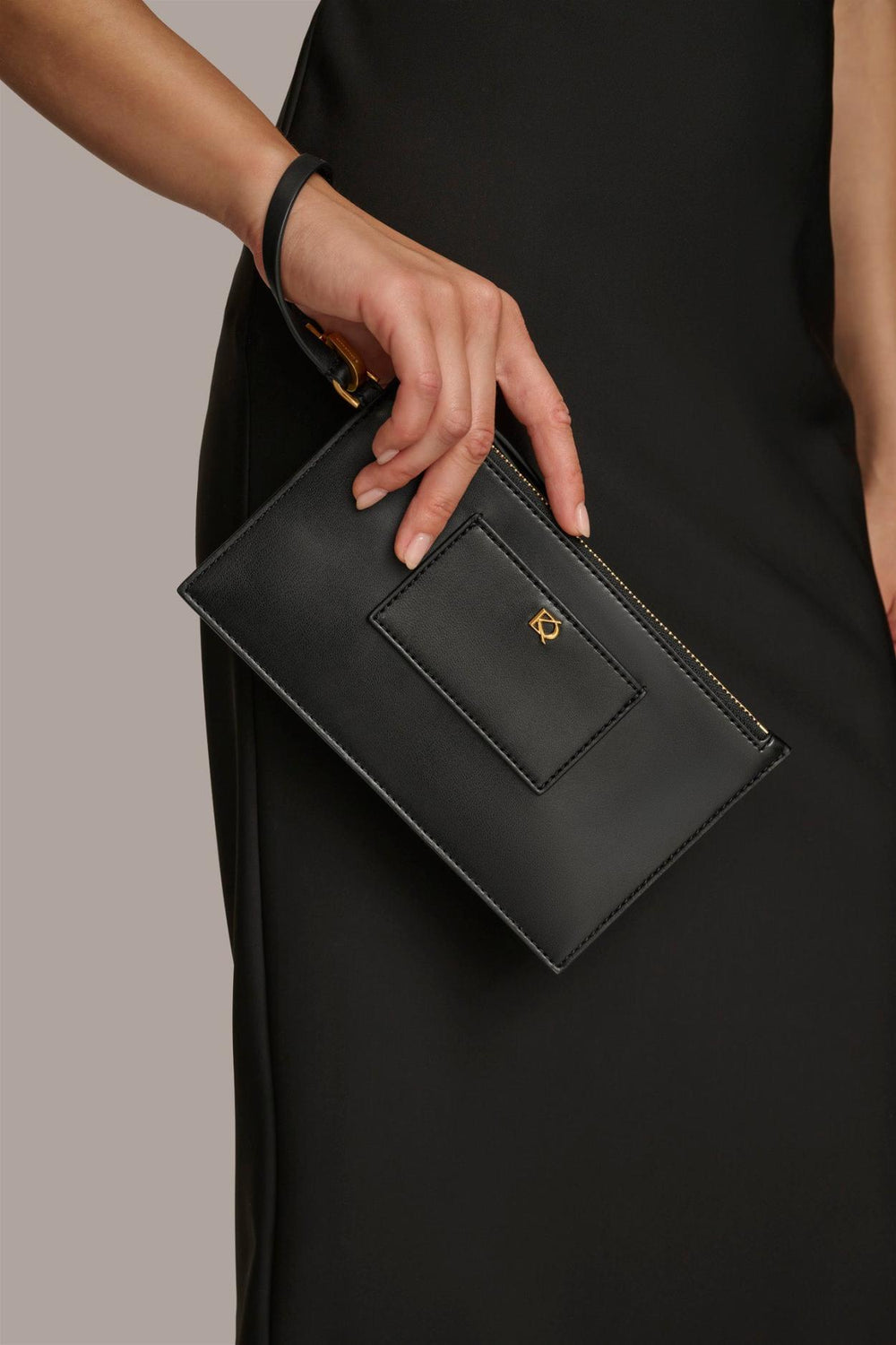 Donna Karan Crossbody Bags And Satchels | Women SETAUKET CROSSBODY BAG Black