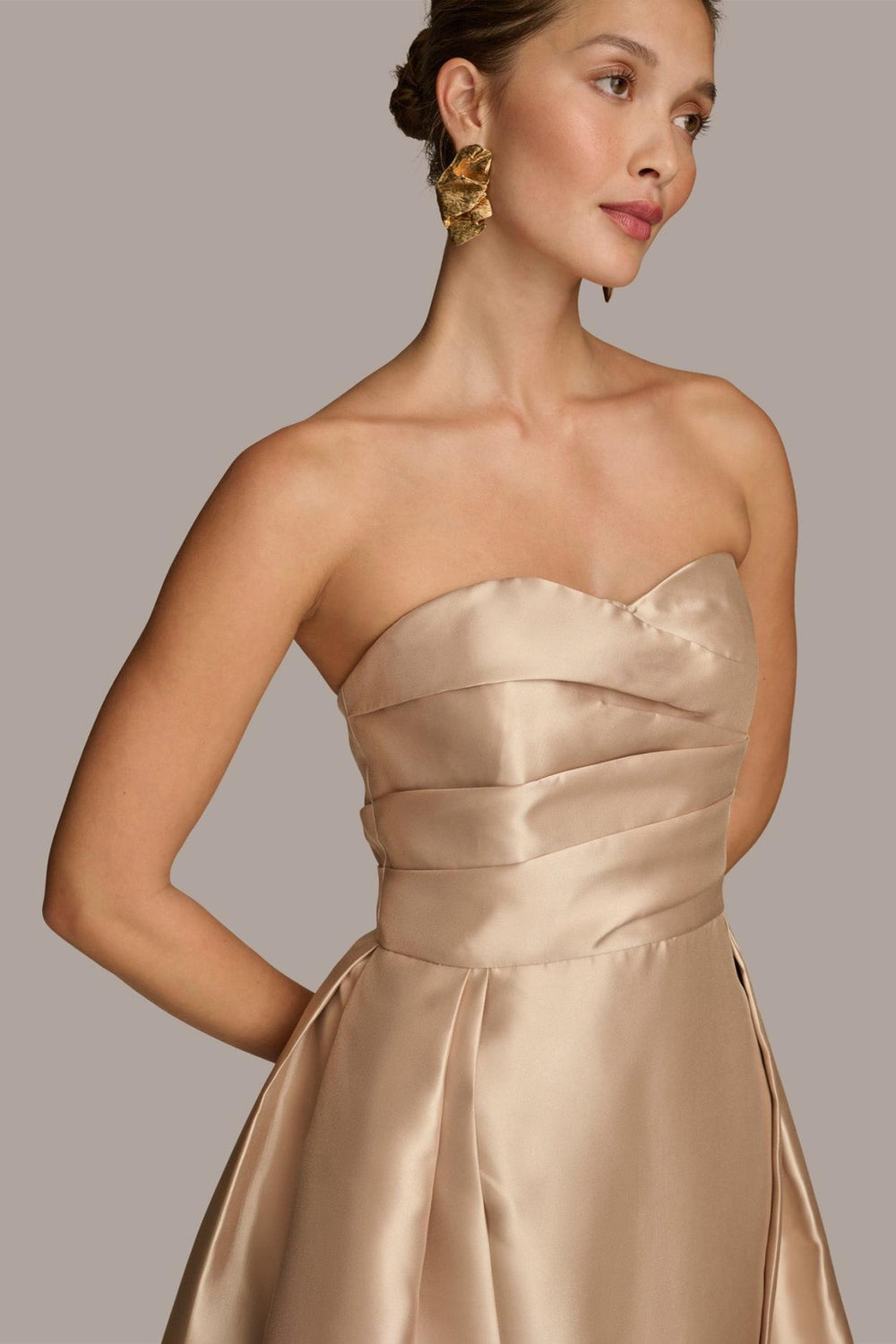 Donna Karan Dresses And Jumpsuits | Women SWEETHEART GOWN WITH OUTER SKIRT Gold