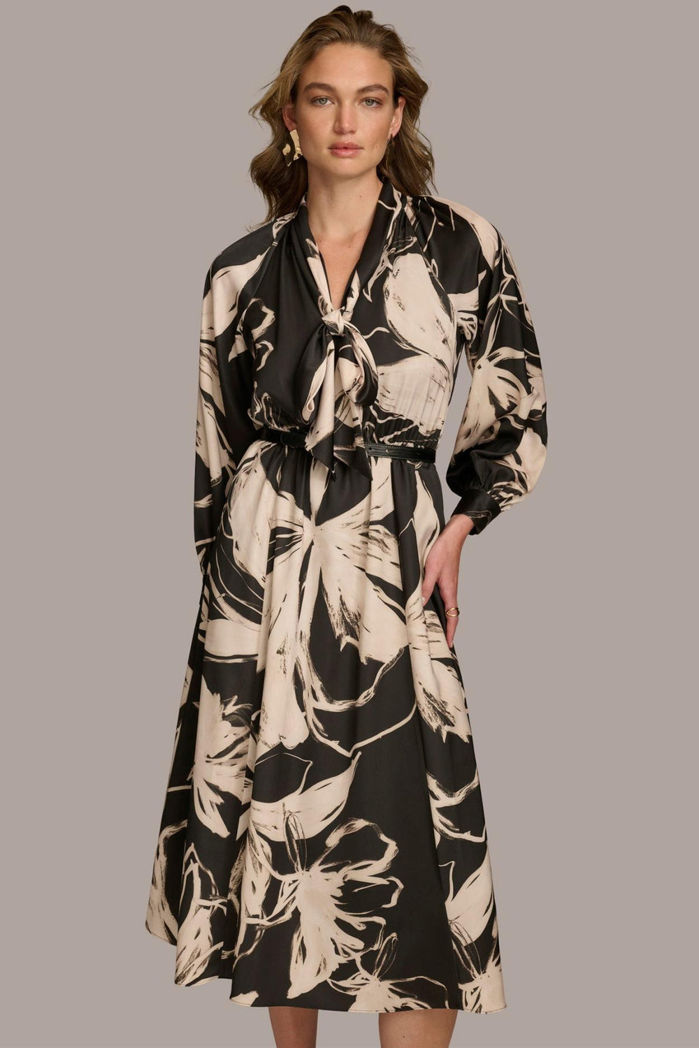 Donna Karan Dresses And Jumpsuits | Women TIE NECK PRINTED MAXI DRESS Black