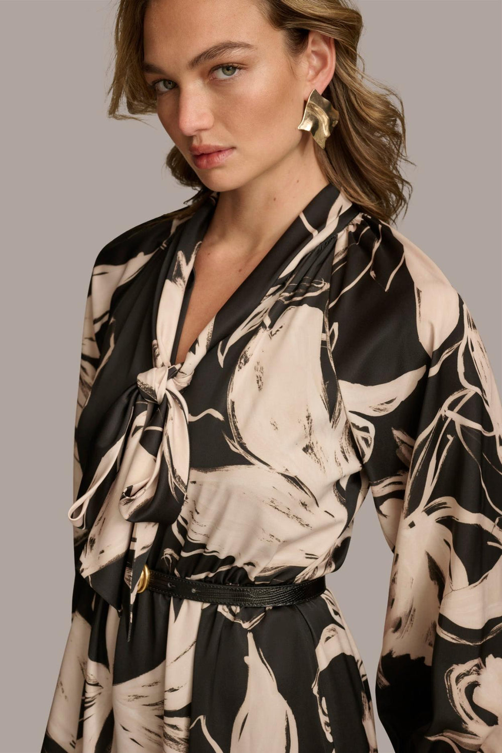 Donna Karan Dresses And Jumpsuits | Women TIE NECK PRINTED MAXI DRESS Black