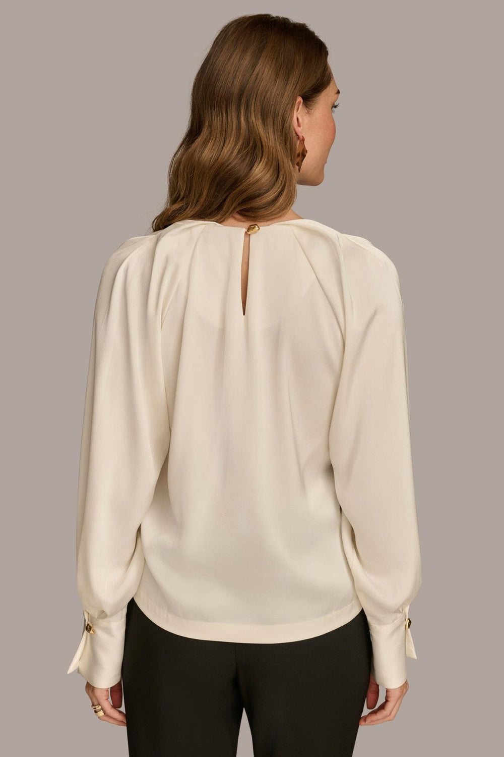 Donna Karan Sweaters And Tops | Women TOP WITH CHAIN HARDWARE Ivory